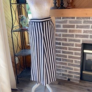 Stripes & Pockets! Cream & Black Cropped Pants